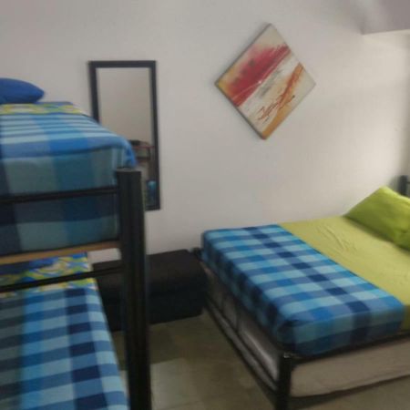 Casa Blanca Hostel เมเดยิน ภายนอก รูปภาพ
